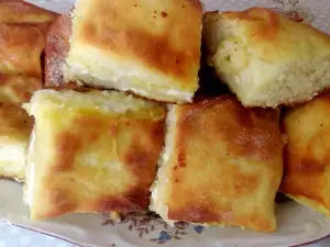Тутманик, нарезанный на кусочки
