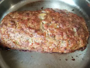 Рулет с мясным фаршем и картофелем