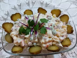 Оливье с кукурузой и домашним майонезом