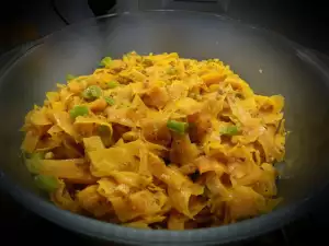 Теплый салат с пряной морковью