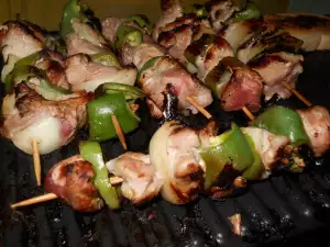 Шашлык из свинины с перцем и луком