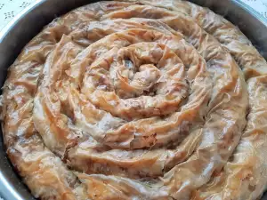 Тыквенная баница с сиропом