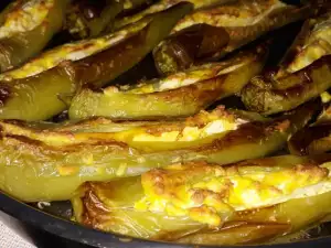 Фаршированный перец с яйцами и брынзой