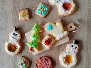 Красочное рождественское печенье с маслом