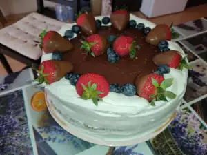 Сметанный торт с готовыми коржами