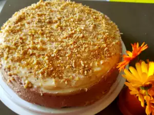 Сочный торт с грецкими орехами