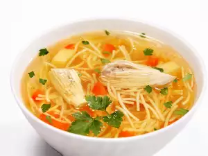 Куриный суп с вермишелью