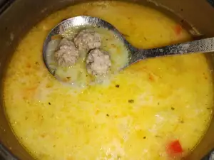 Суп с фрикадельками с вкусной заправкой