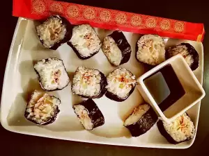 Вкусноe суши с лососем