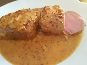 Свиная корейка с медом и двумя видами горчицы