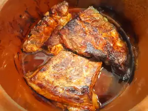 Свиные ребрышки с медом и пивом