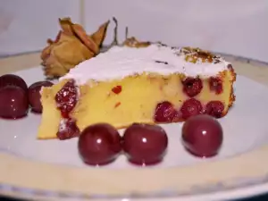 Вкусный пай с черешней по старинному рецепту