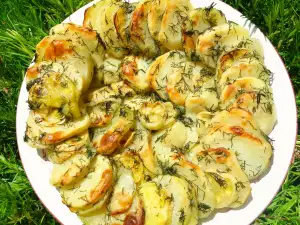 Картофель, запеченный с кабачками