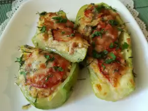 Кабачковые лодочки с фаршем и рисом