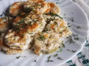Кабачки, запеченные со сметаной и сыром