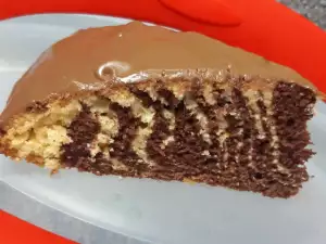 Шоколадный кекс Зебра с глазурью