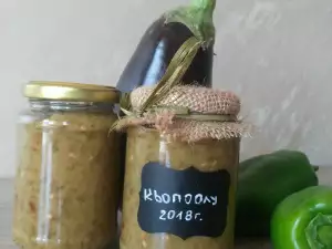 Домашняя консервированная баклажанная икра