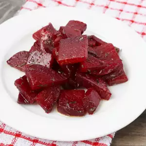Консервированная свекла