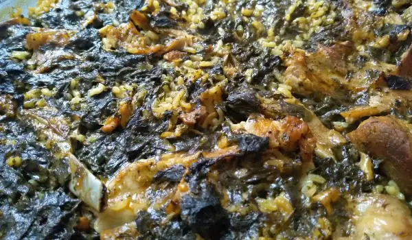 Ребрышки ягненка с рисом и шпинатом в духовке