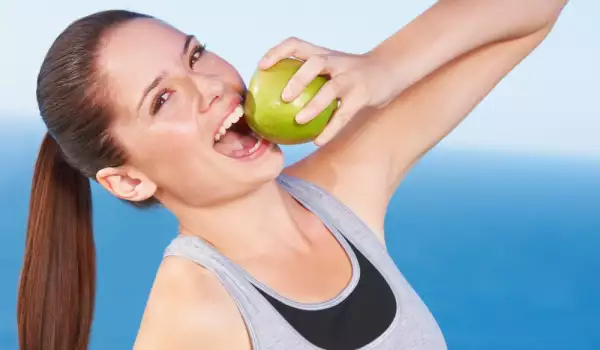 Раздражают ли яблоки желудок?