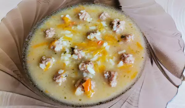 Суп с мясныни фрикадельками по рецепту бабушки