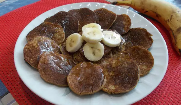 Банановые блинчики с гречкой и медом