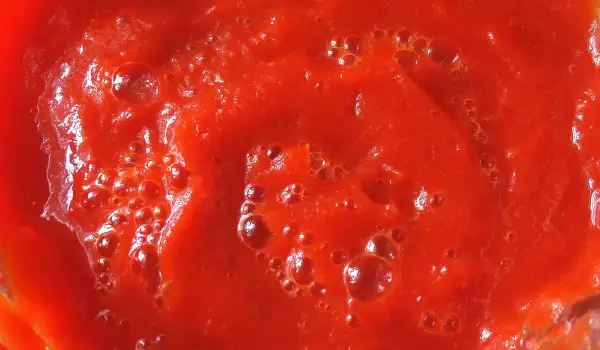 Домашний кетчуп из свеклы