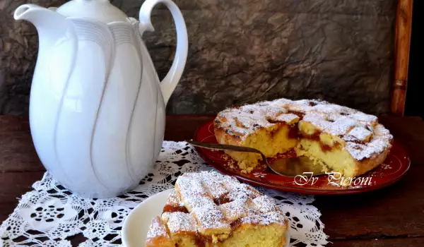Безглютеновый масляный пай с конфитюром из персиков