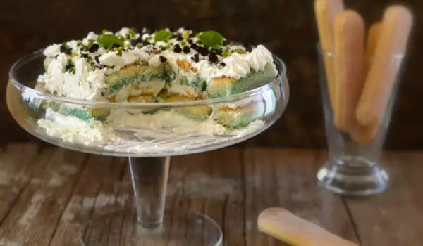 Мятный торт с маскарпоне и печеньем дамские пальчики