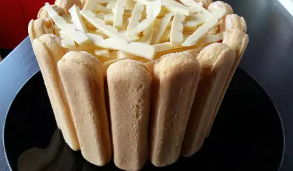 Белый шоколадный торт с печеньем Дамские пальчики