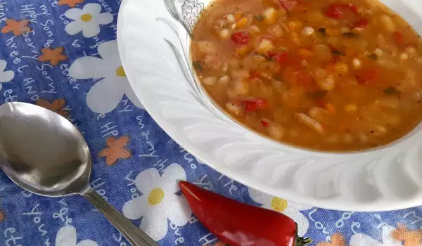 Вкусный суп из фасоли по-деревенски