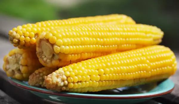 Что содержит кукуруза?