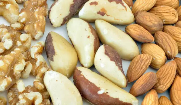 Какие орехи полезны для предстательной железы?
