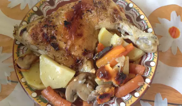 Куриные ножки с грибами, морковью и картофелем в духовке