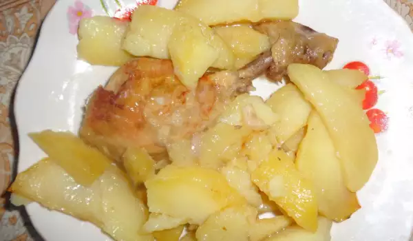 Куриные окорочка с картошкой