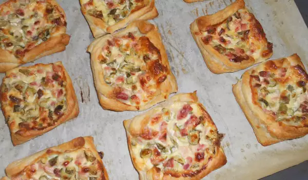 Неповторимо вкусные мини - пиццы из бутер теста