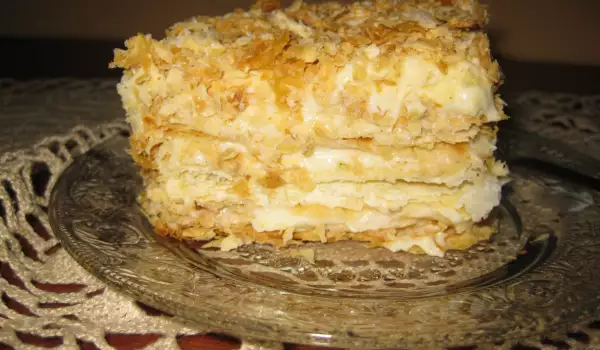 Слоеный торт с баварским кремом