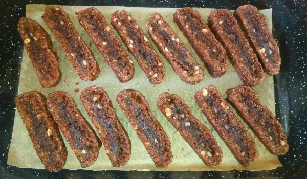 Веганское какаовое печенье кантучини с фундуком