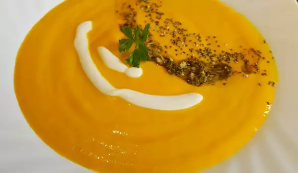 Прованский крем-суп из моркови и сельдерея