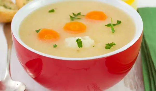 Молочный суп с манкой и брынзой