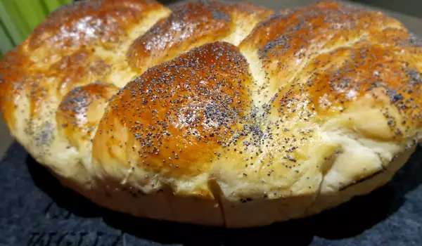 Плетенный еврейский хлеб (Challah)