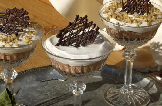 Шоколадный чизкейк в стаканах без выпечки