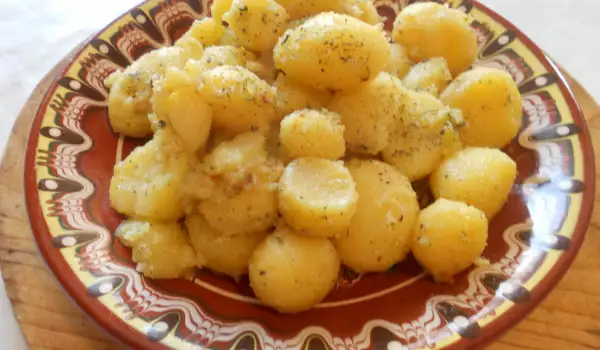Гарнир из чесночной картошки