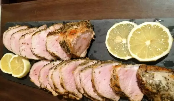 Жареные стейки из филе свинины