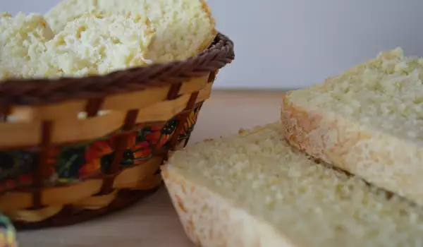 Воздушный кукурузный хлеб в хлебопечке