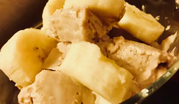 Полезное домашнее шоколадное мороженое с бананами