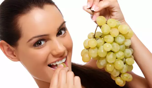 Какие витамины содержит виноград?