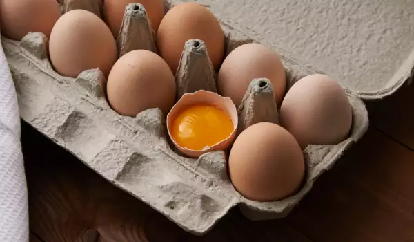 Коробка с яйцами