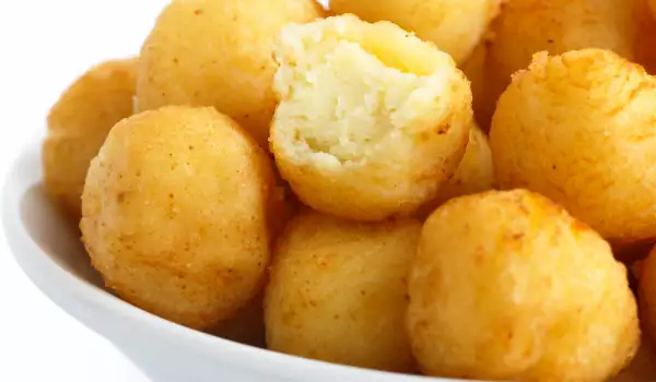 Жареные шарики из картофельного пюре