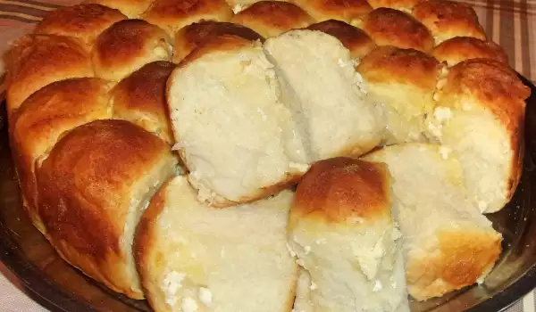 Большая милинка - болгарская соленая булочка